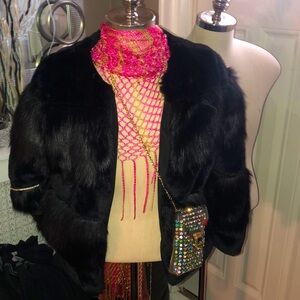 ✨Hey Babe’s This  Black Fab Furry You Can Dress up Or Down L hits to the waist